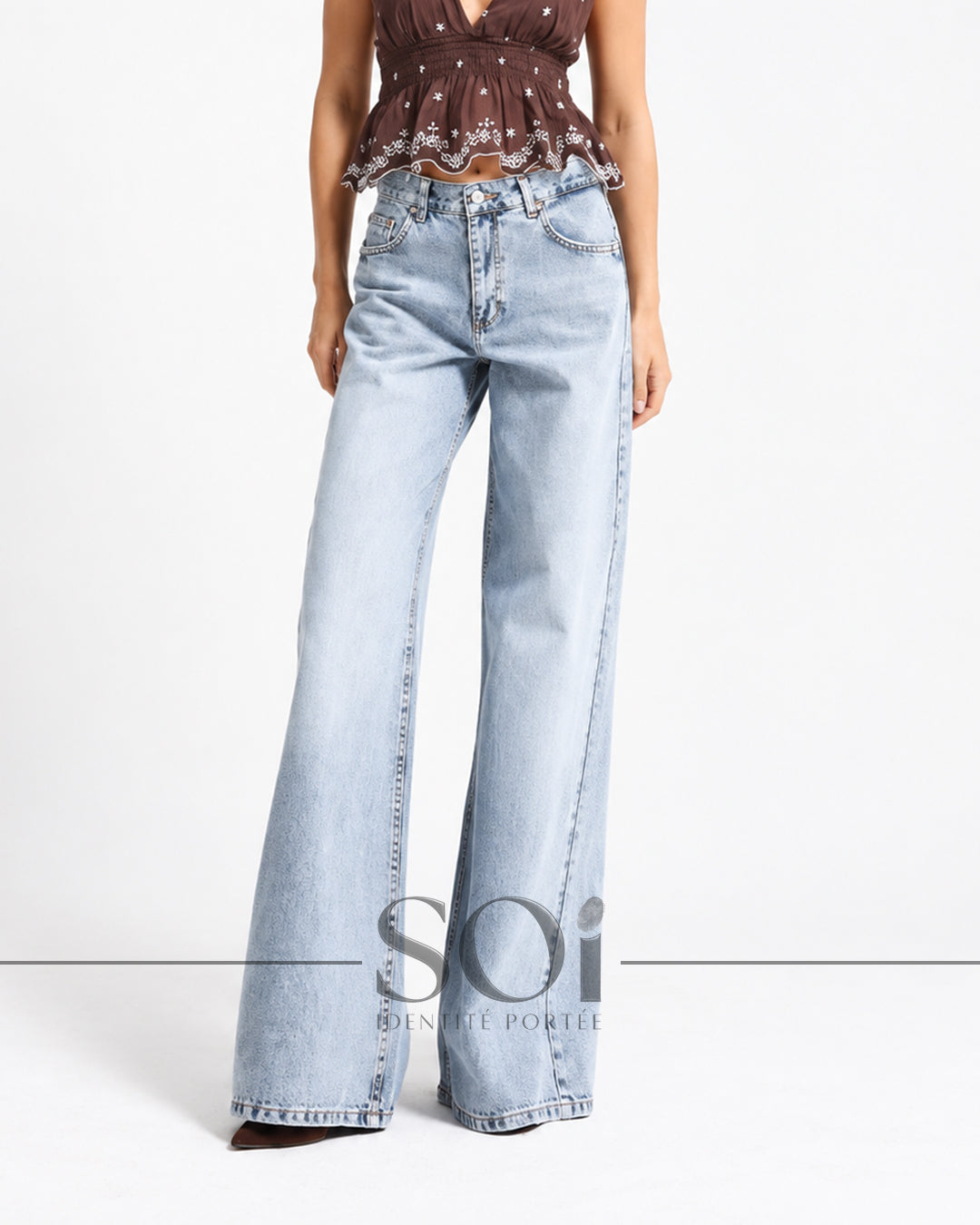 Wide-leg jeans